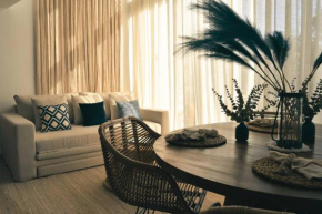Loft Izel sleeps 4 with beach club access, close to La Veleta